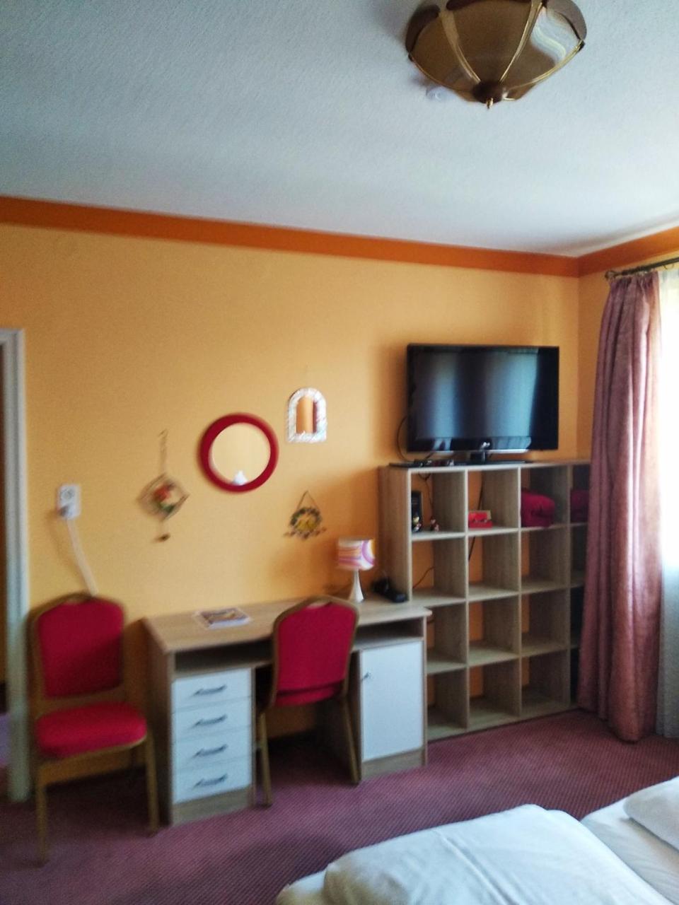 Donauwörth Pension Haus Gertrud מראה חיצוני תמונה